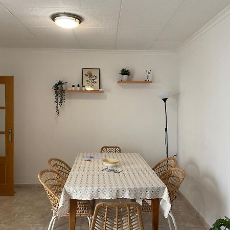 Cozy Apartment In Centre Of Alicante Near Plaza De Toros Eksteriør billede