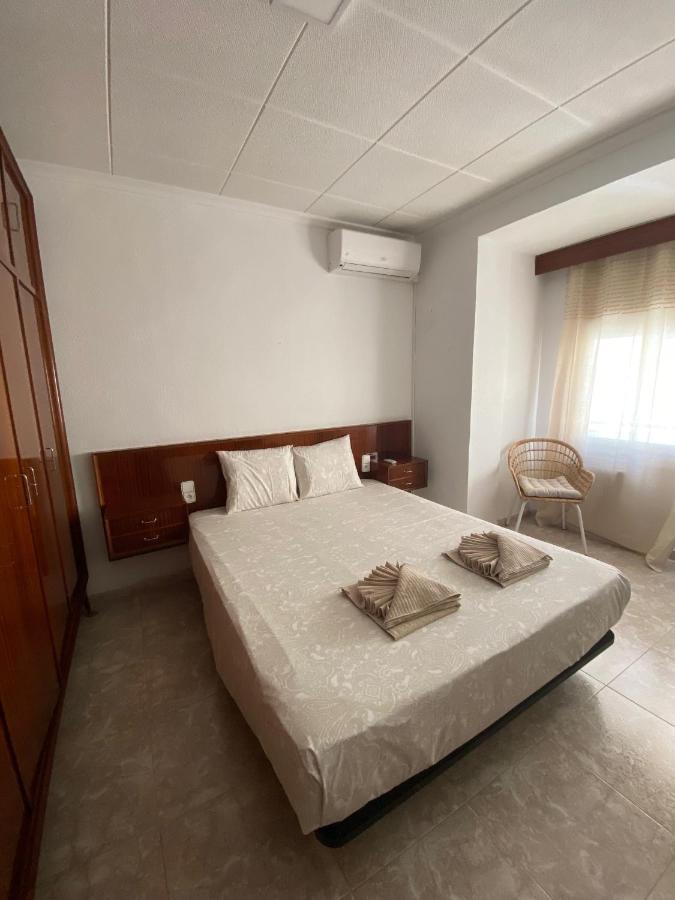 Cozy Apartment In Centre Of Alicante Near Plaza De Toros Eksteriør billede