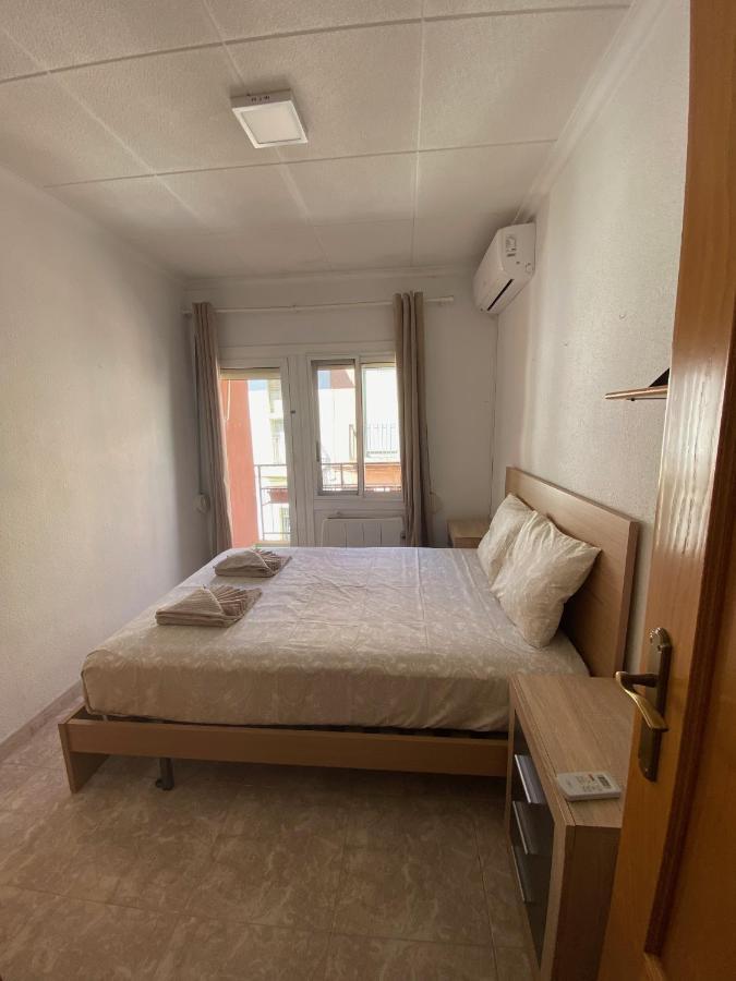 Cozy Apartment In Centre Of Alicante Near Plaza De Toros Eksteriør billede