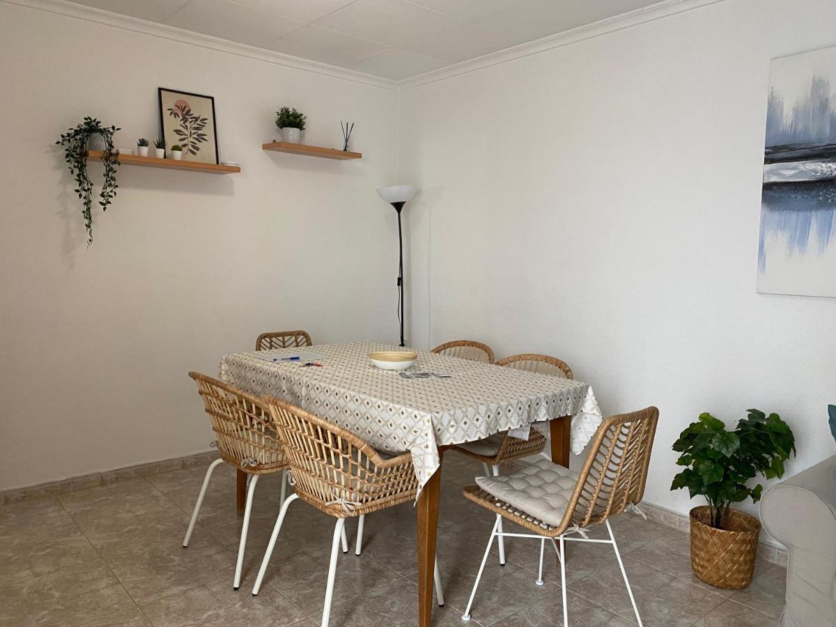 Cozy Apartment In Centre Of Alicante Near Plaza De Toros Eksteriør billede