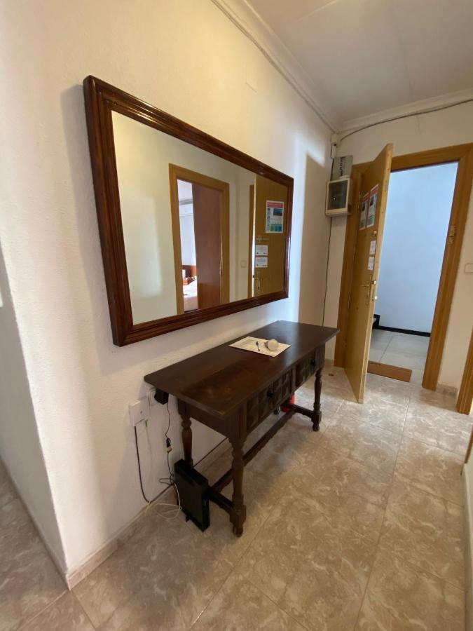Cozy Apartment In Centre Of Alicante Near Plaza De Toros Eksteriør billede