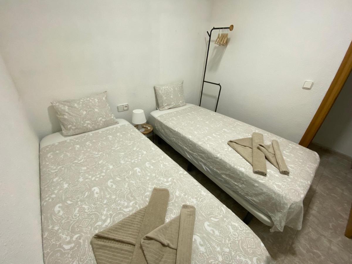 Cozy Apartment In Centre Of Alicante Near Plaza De Toros Eksteriør billede